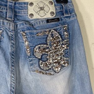 Miss Me Bermuda Jeans. Size 29